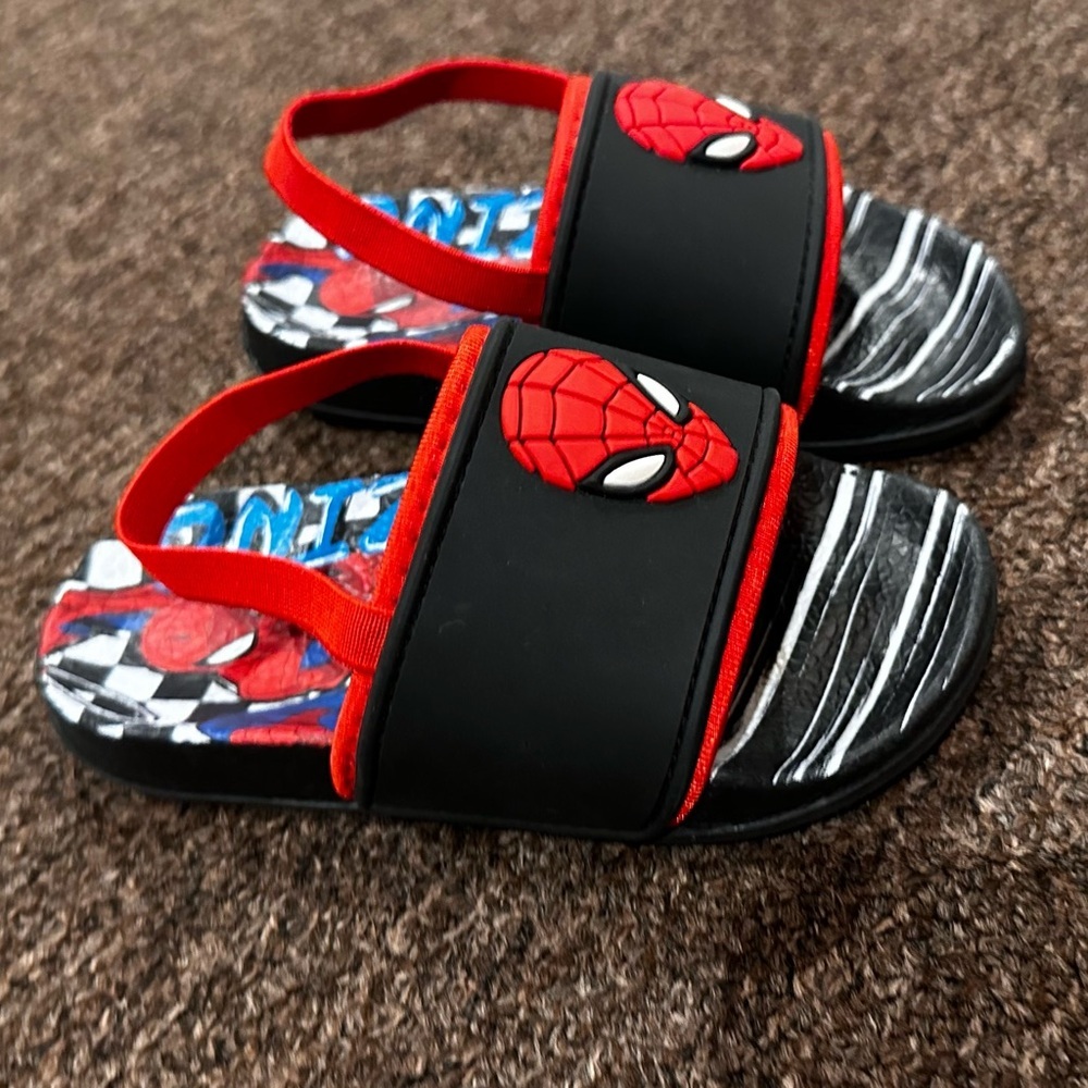 Marvel Spiderman Toddler Boys Sandals Sz 7 Open Toe Red Black White like NEW!